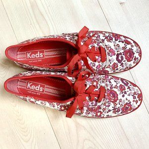Keds Sneakers - Women's Size 8 - Like New!